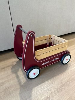 Radio Flyer Classic Walker Wagon