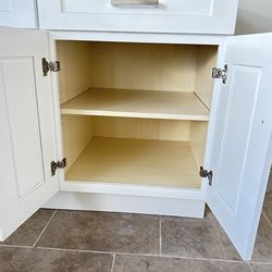 White Shaker Kitchen Cabinets