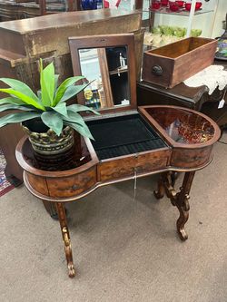 Vintage Style Vanity Desk