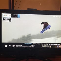 Toshiba REGZA 32 inch TV with built in DVD player