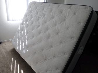 SEALY Plush Euro Pillowtop Queen Size Mattress, Base & Frame