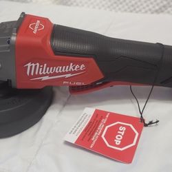 MILWAUKEE GRINDER ONE KEY 