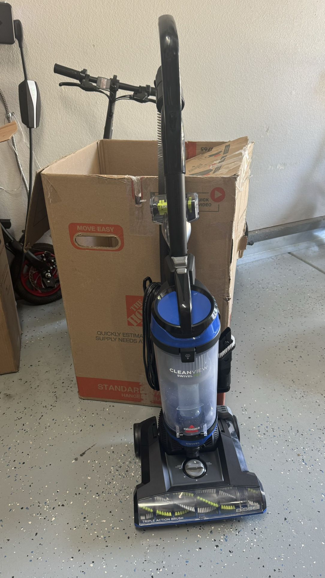 Bissell CleanView Swivel Pet Vacuum - 3832: Electric, 13" Path, 25' Cord, Pet Hair, Upholstery, Crevice Tool Retail Value $150 + Tax