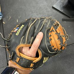 Wilson A2000 Catchers Mitt