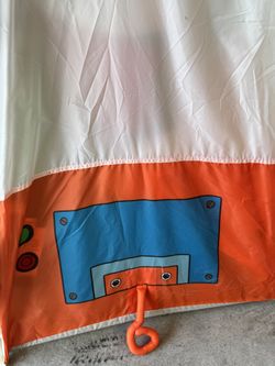 Children's Playing Tent's For Girls & Boys in a very good condition