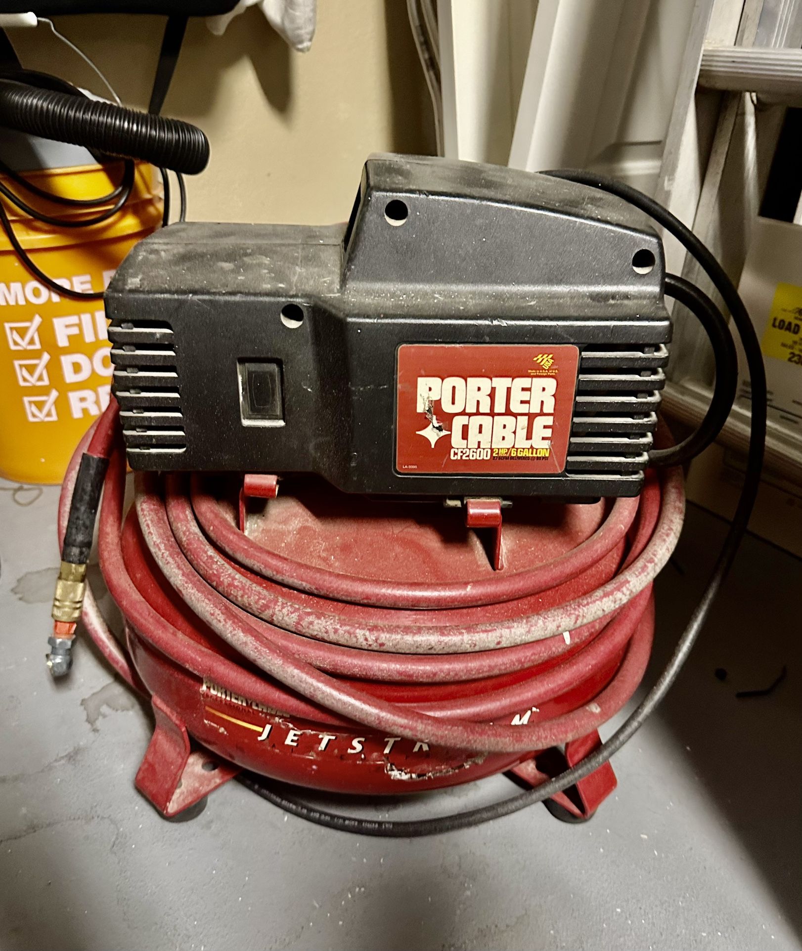 Porter Cable air compresser 6 gal 2 hp CF 2600 Jetstream