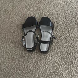 Black Sandal for girl Size 2 