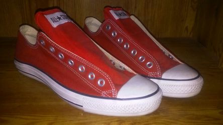 Converse Red