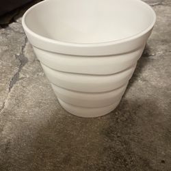 8” Ceramic Pot