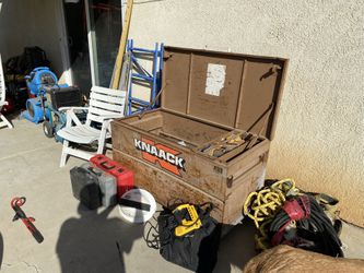 Knaack 2x2x4 Job Box