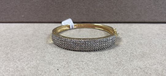 Gold Diamond Bangle Bracelet 