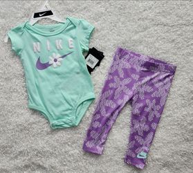 12M Daisy Nike yoga Set NEW $ 20