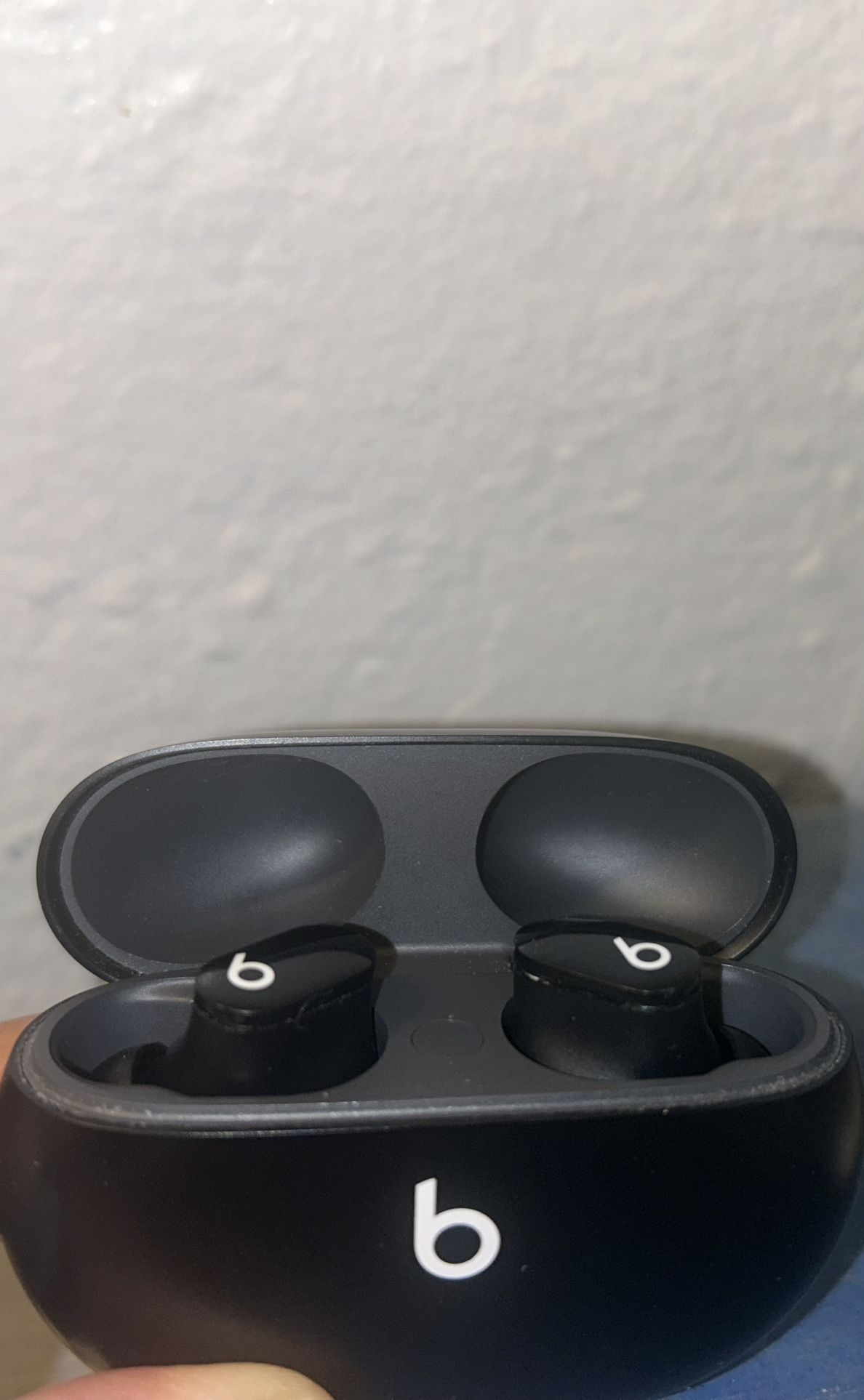 Beats Studio Buds