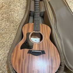 Taylor GS Mini Mahogany (lefty) 