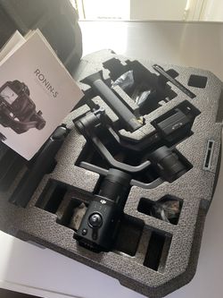 DJI Ronin S - Camera Stabilizer