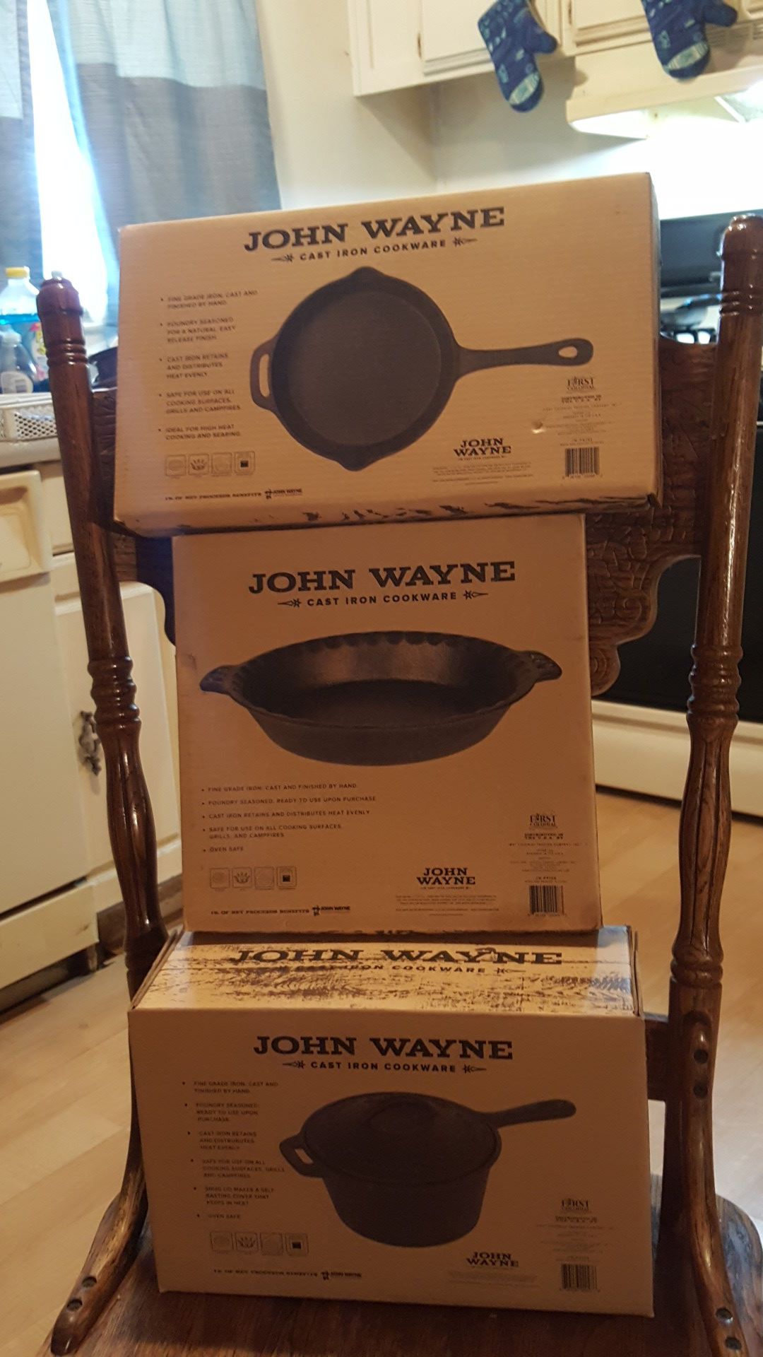 Lodge 5 piece Cast Iron cooking set. NEVER USED for Sale in Southwest  Ranches, FL - OfferUp