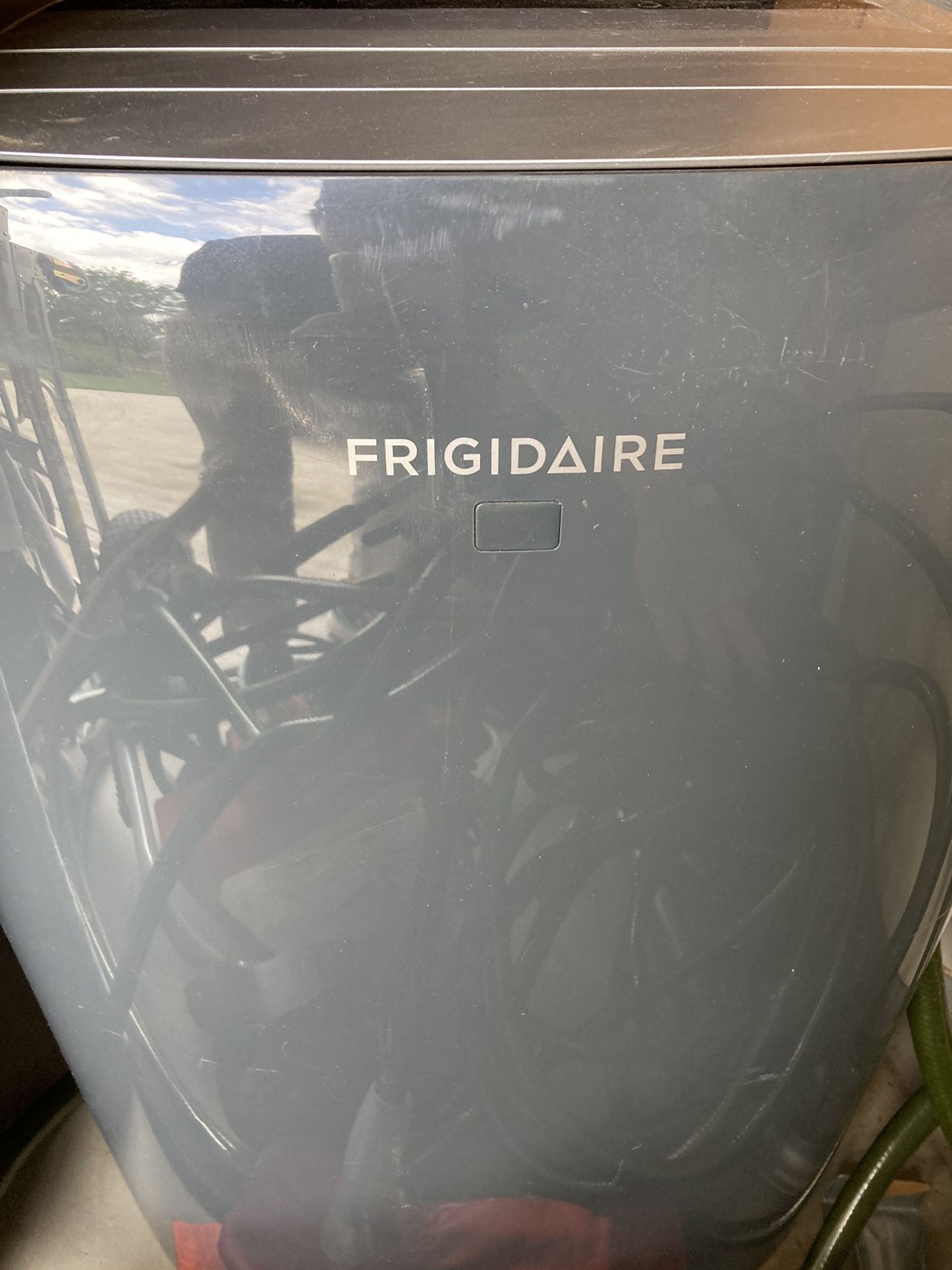 Frigidaire 12,000 BTU portable AC unit