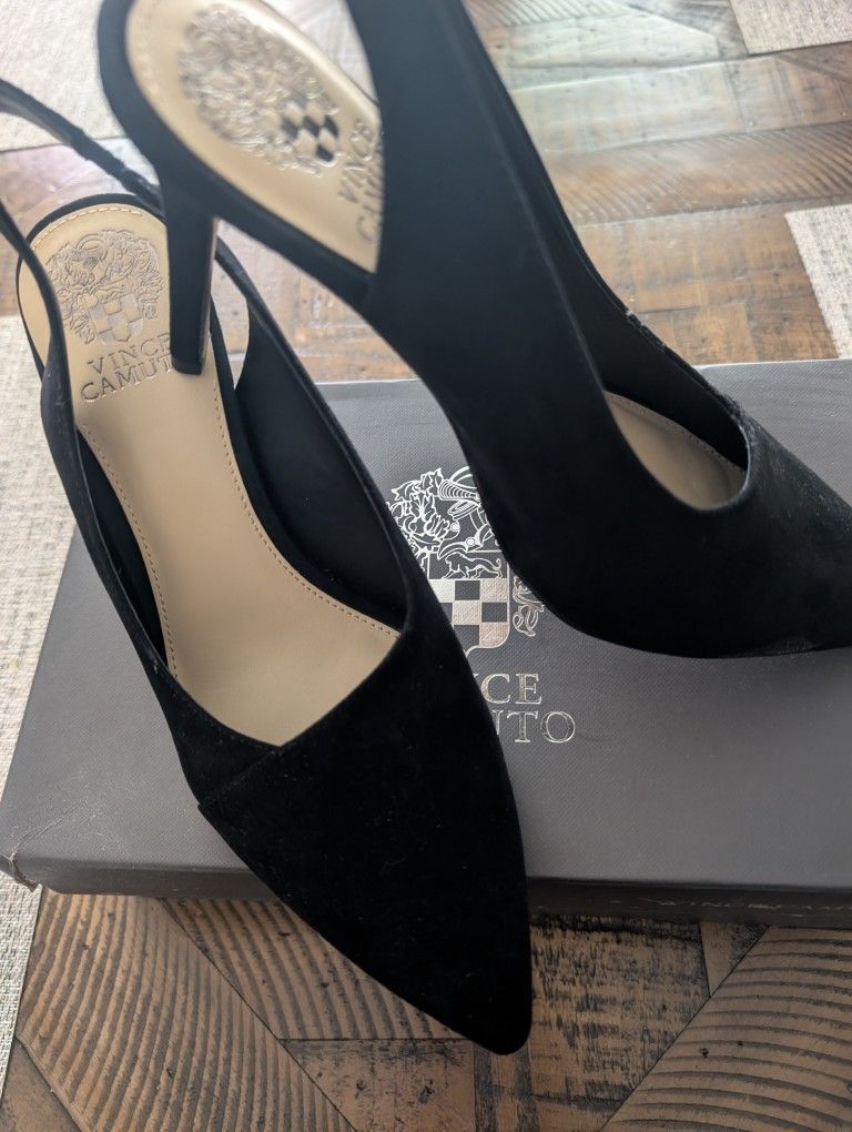 Black Heels ๐ , Like New!!!