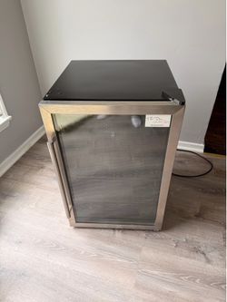 Frigidaire wine cooler