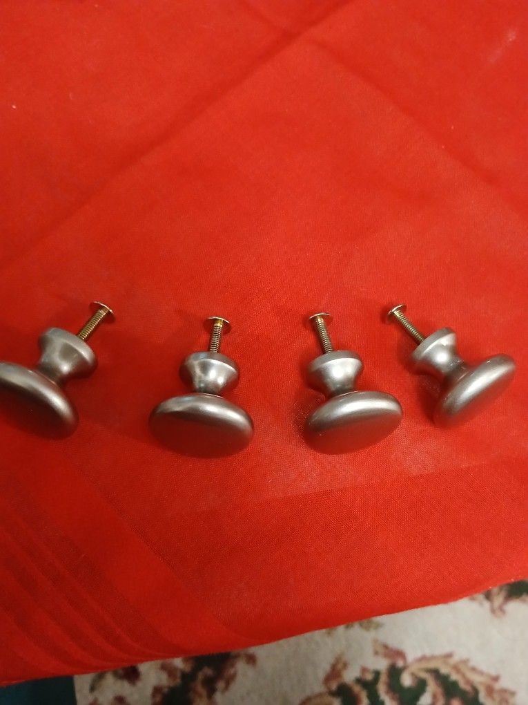 4 Brushed Silver Drawer Pulls