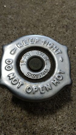 Radiator cap 2015 Jeep Grand cherokee v6