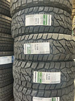 285/70/17 KUMHO RT