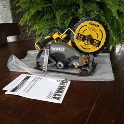 DeWalt.  60v New.   Flexvolt.   Circular Saw.   7. 1/4".    Brushless Motors