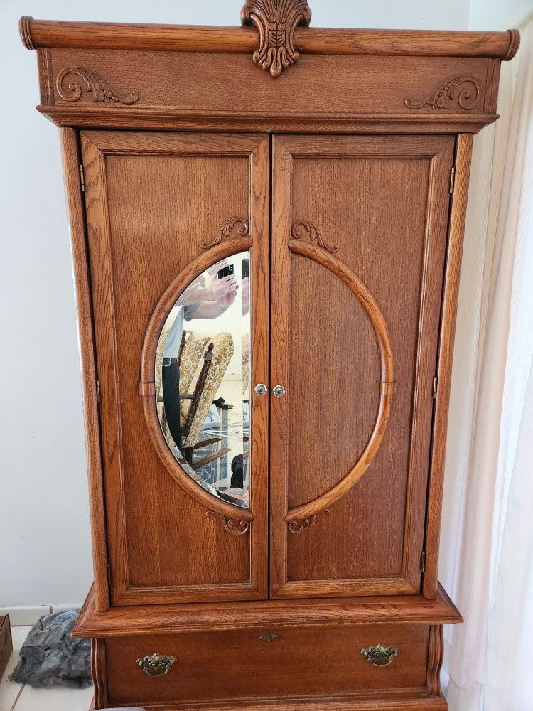 Armoire Cabinet