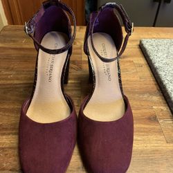 Women’s wine color women’s low heels, size 5 ankle strap