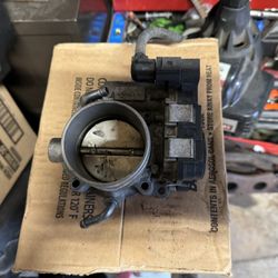 2004 Nissan Altima Part Throttle Body 