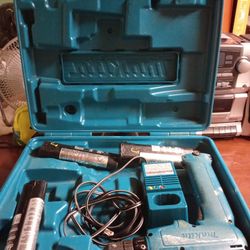 MAKITA VINTAGE 9.6V DRILL KIT