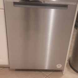 Whirlpool Dishwasher 