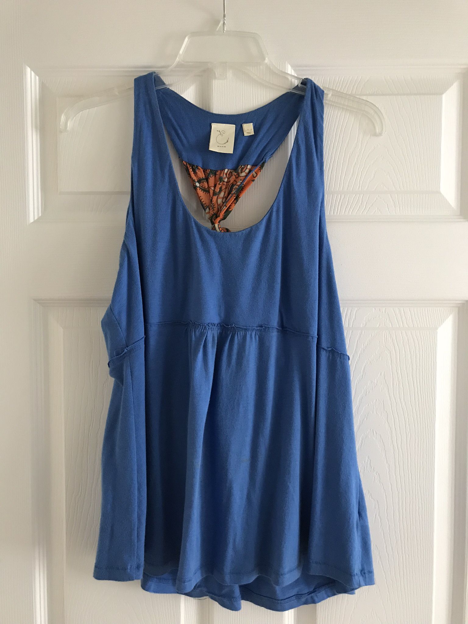 Pre-owned By Eloise brand women´s tank blue halter top with adjustable orange patterned tie back