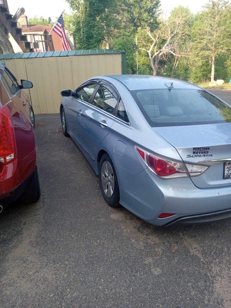 2014 Hyundai Sonata Hybrid