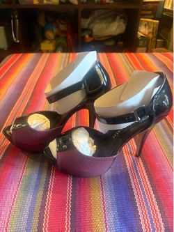 Rock & Republic pink and black platform heels size 9