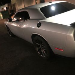 Dodge Challenger 2019