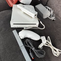 White Nintendo Wii home video game console