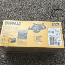DEWALT FLEXVOLT 60V MAX 7-1/4" Cordless Worm Drive Style Sa