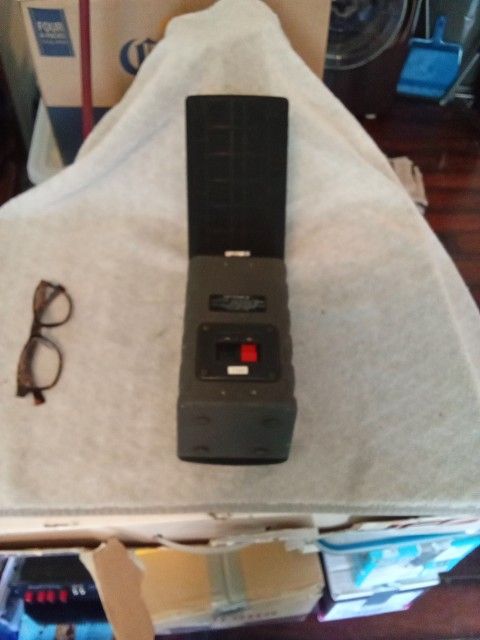 One Pair Of Optimus Pro X5 Speakers 30 Watt Extremely Heavy 8 In Tall