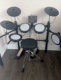 AODSK Electronic Drum Set with Stool, and sticks – Excellent Condition