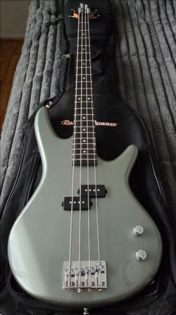 Bass guitar bundle IBANEZ GIO 4