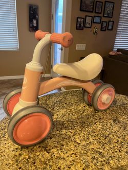 Lighting baby balance bike