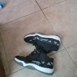Jordan 11 Low Ie