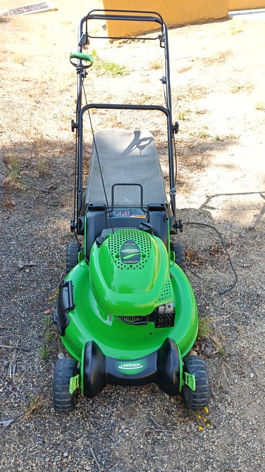 Lawn Boy 21" Self Propelled Lawn Mower