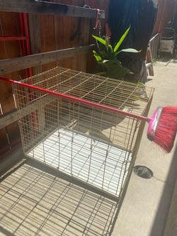 Gold Wire dog kennel with Tray