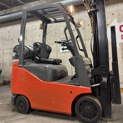 LATEST TOYOTA M8 Forklift for sale 