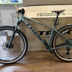 2026 Trek Marlin 6 Gen3