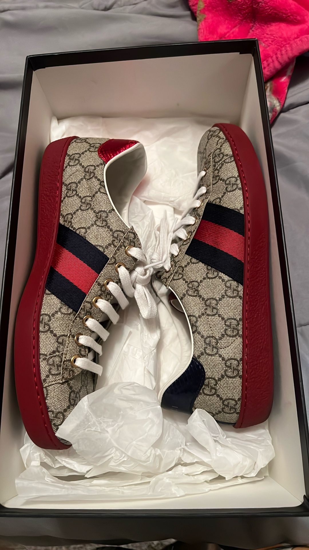 Authentic Gucci Men sneakers 