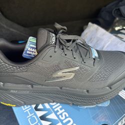 Max Cushioning Premier 2.0 - Vantage