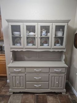 China hutch